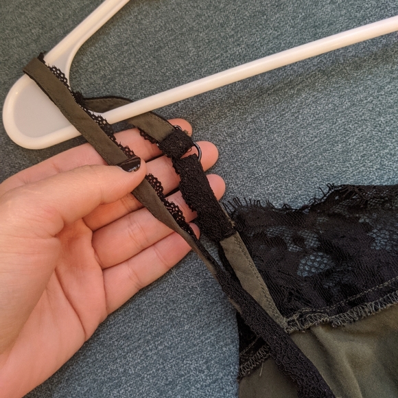 Torrid Olive Green Linen & Lace Babydoll Blouse - Picture 2 of 4